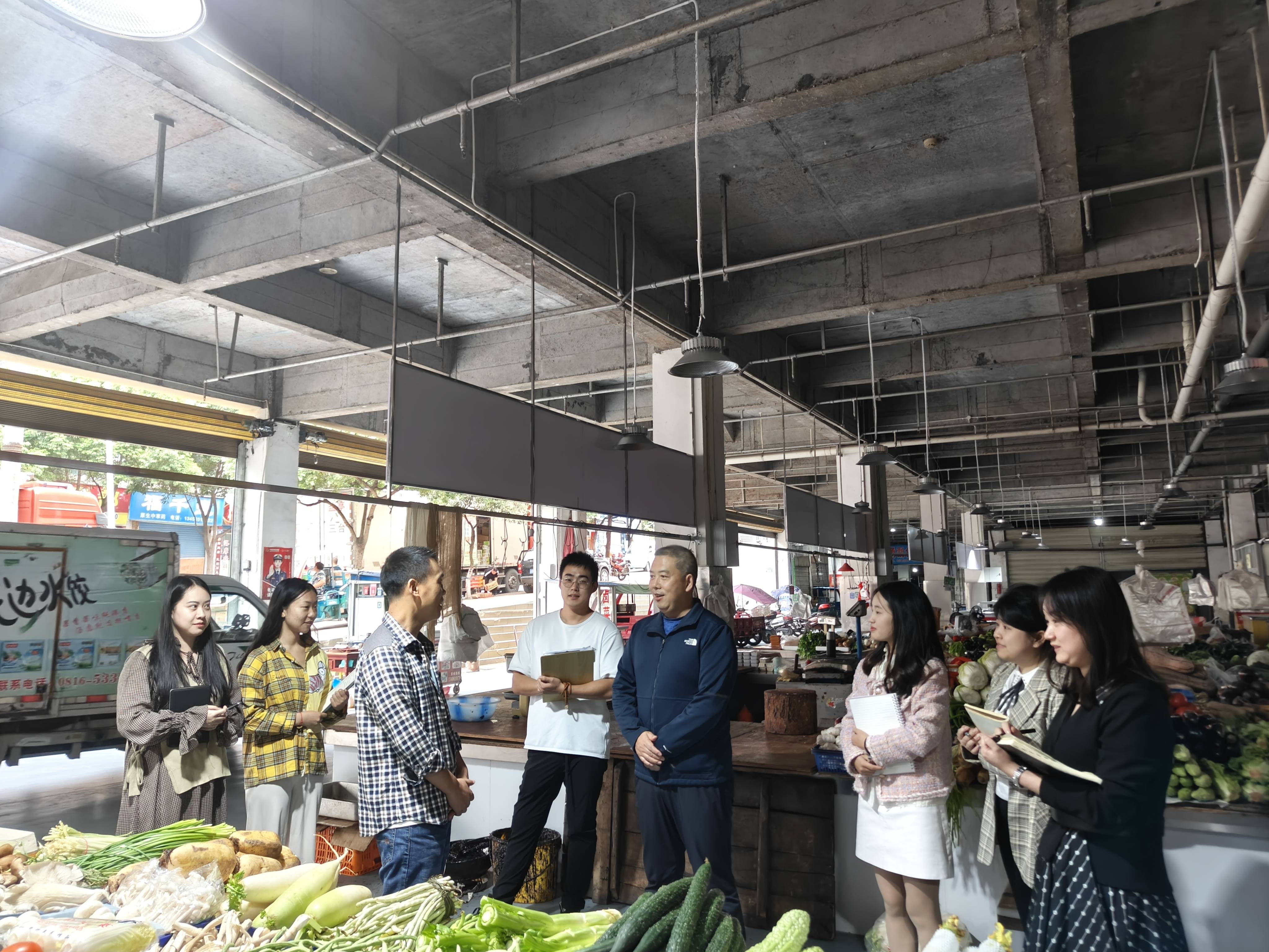 四川省三台县集润农贸市场开发有限责任公司组织开展“双节”节前安全检查