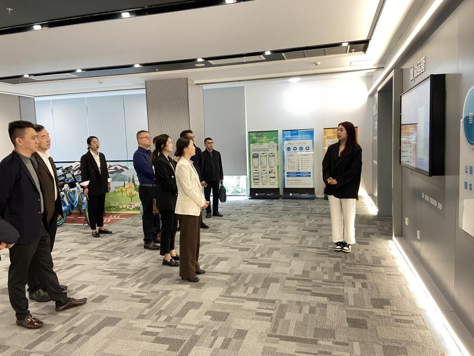 653b32cd495b3.png 四川现代种业集团与天府绿道文旅集团开展合作座谈会1.png