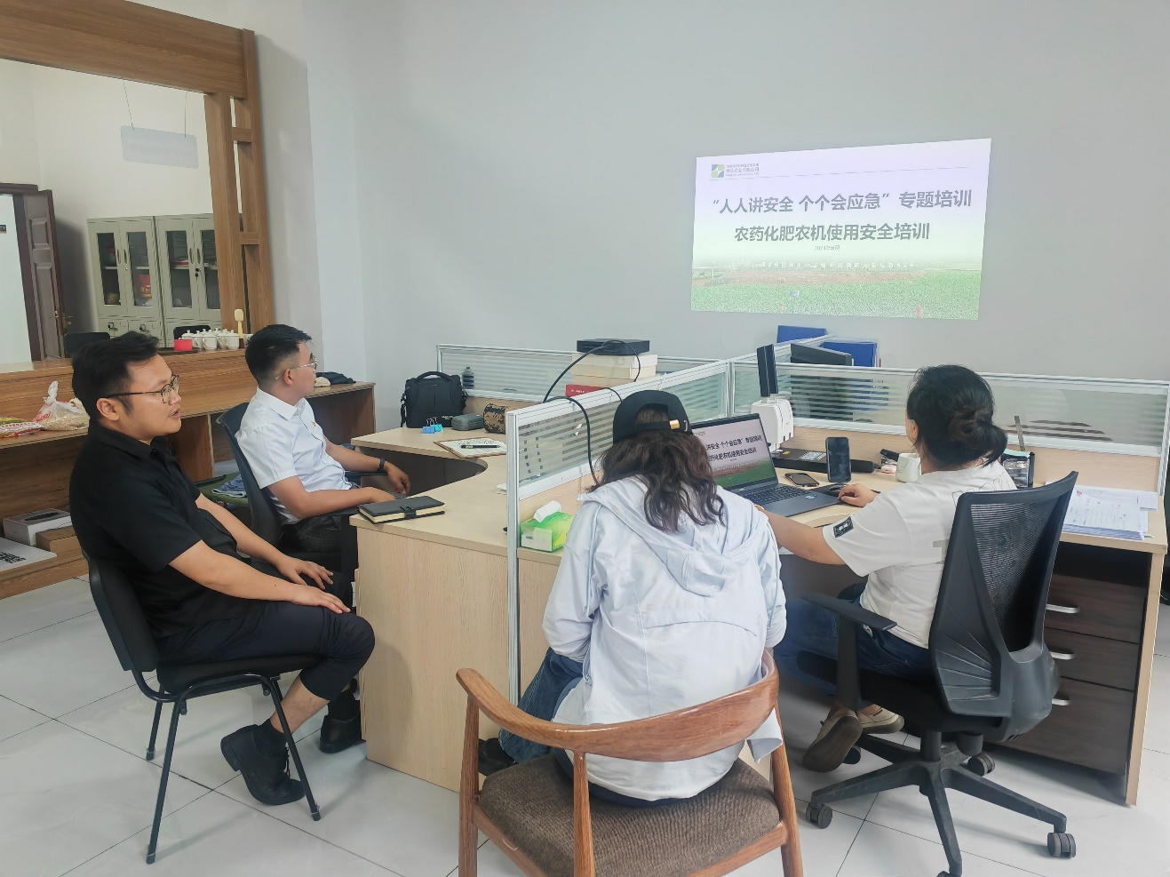 种芯农业组织开展“人人讲安全 个个会应急”专题培训