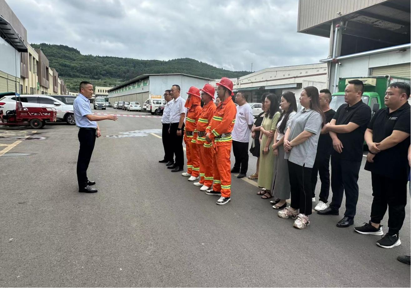 667fdb7bccd49.png 南充川北公司开展消防安全宣传活动3(1).png