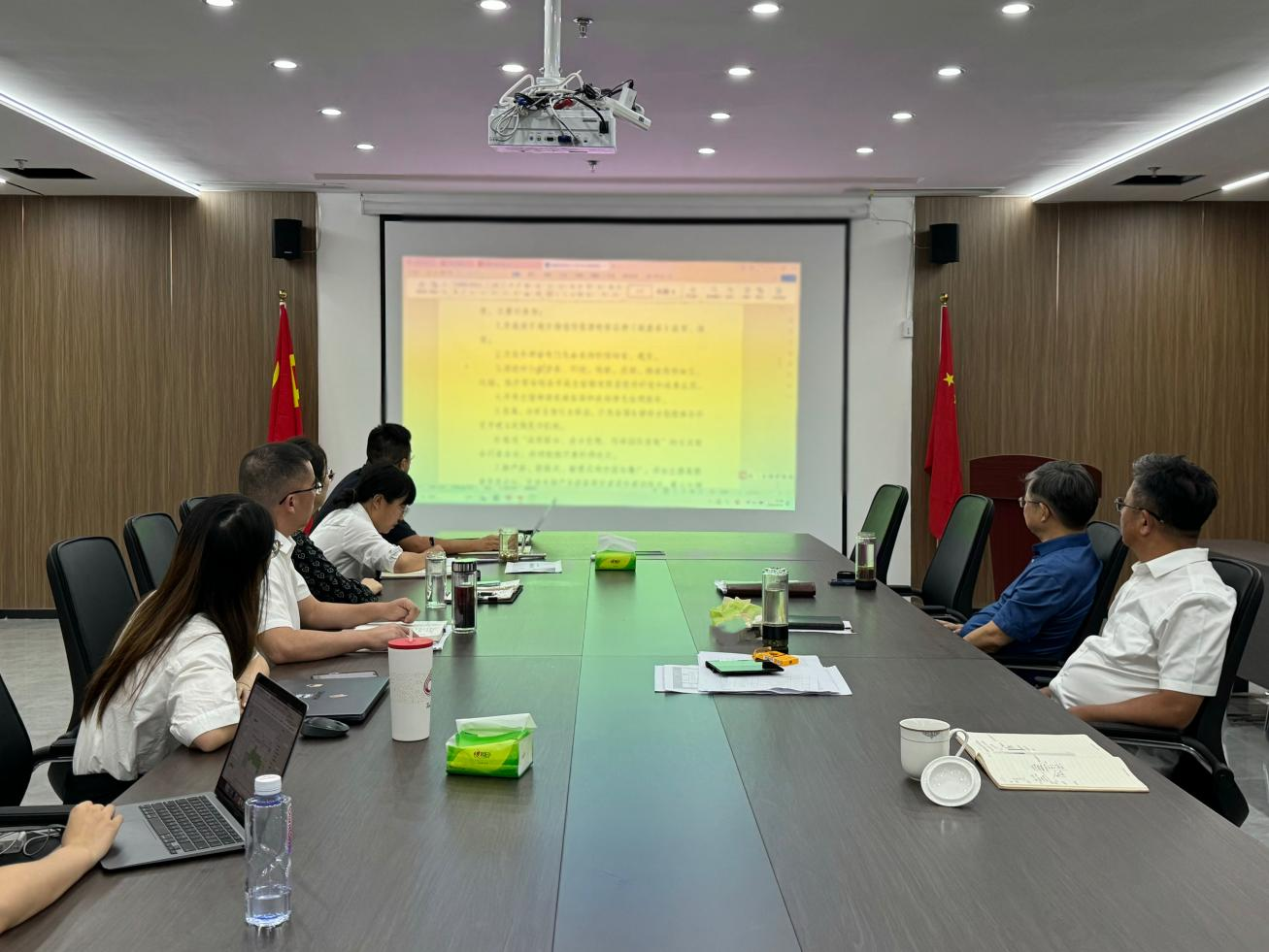 66bdc77662307.png 易飞专题调研科创中心薪酬制度改革工作.png