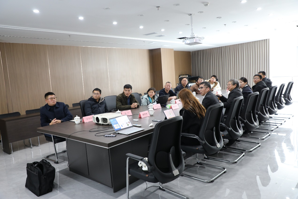 科创中心联合省农科院作物所举办“企科携手聚合力 油菜振兴展担当”主题工会活动2.png