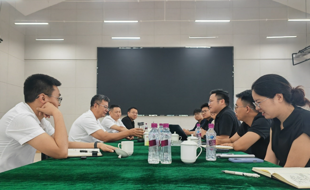 易飞到种芯农业公司调研指导