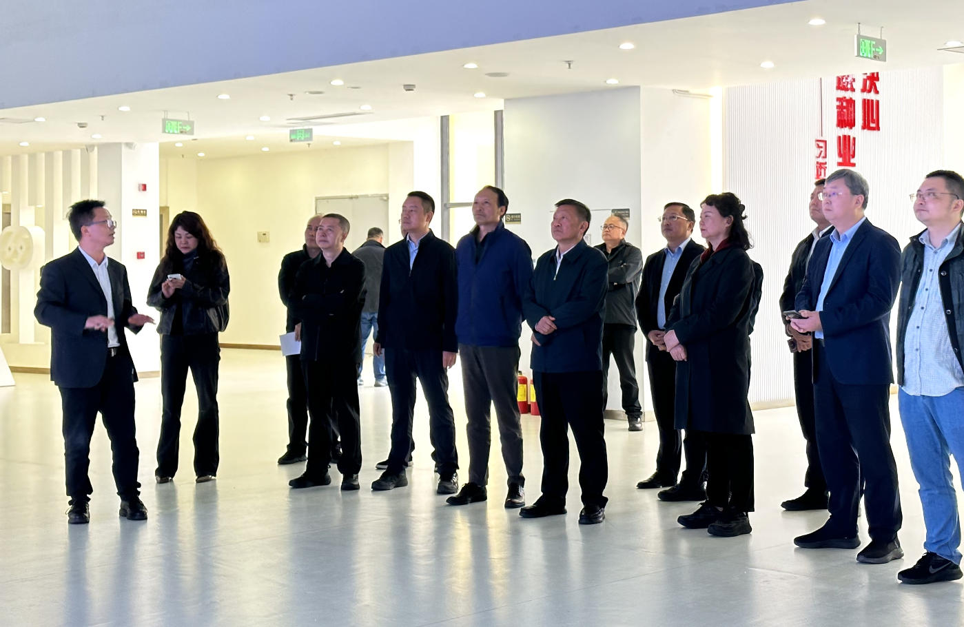 省人大农业农村委一行莅蜀芯猪公司专题调研黑猪产业发展工作